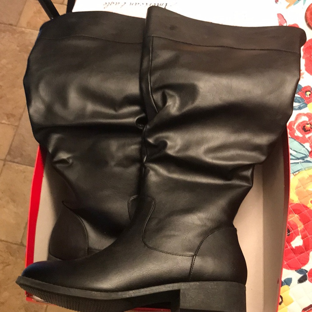 American Eagle Black Wide Calf Boots